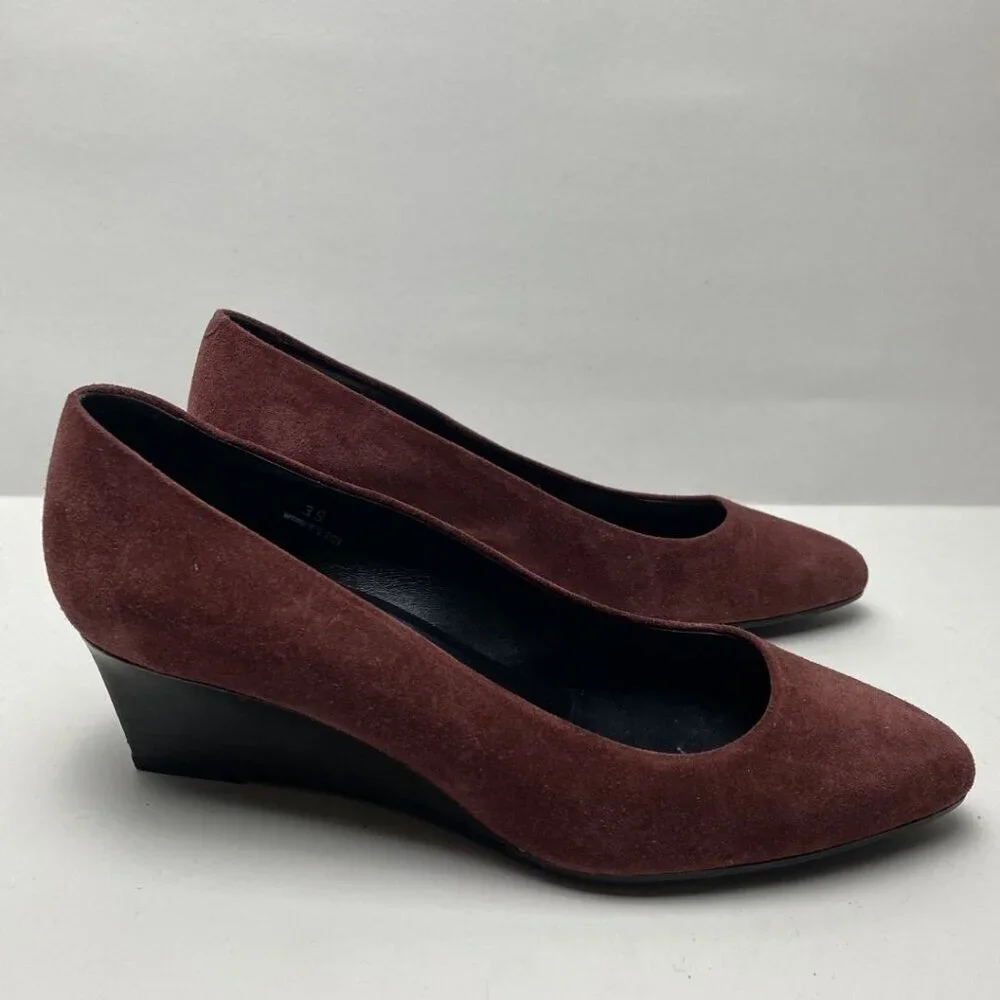 TOD’S Burgundy Suede Wedge Pumps Size 39